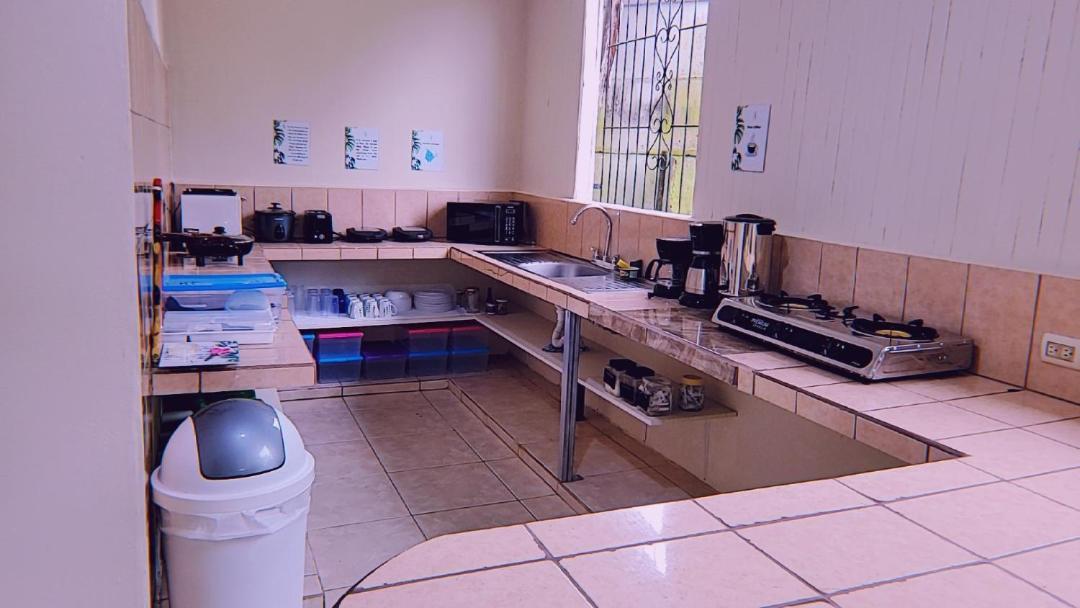 Alpha Arenal Hostel La Fortuna Εξωτερικό φωτογραφία