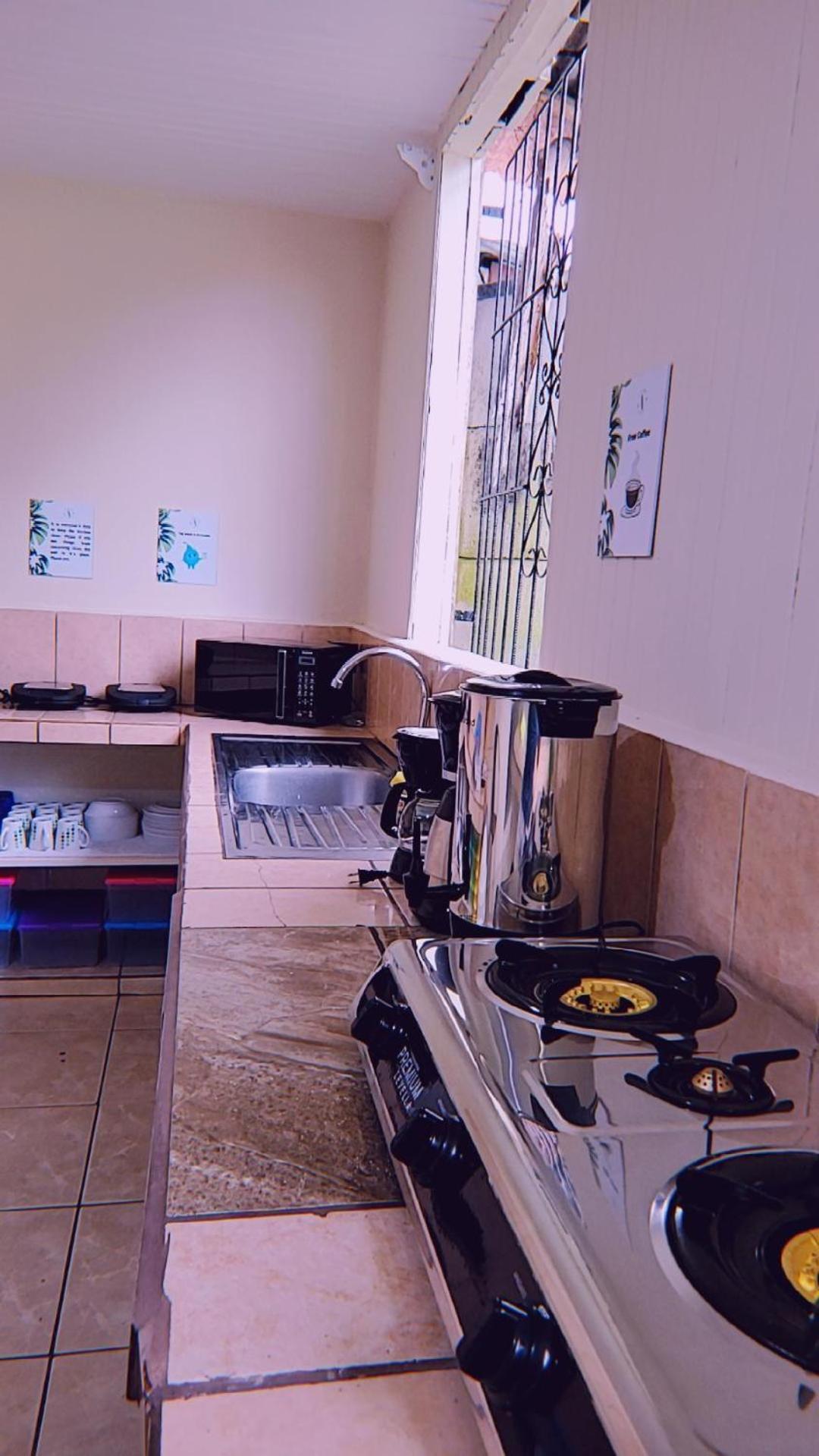 Alpha Arenal Hostel La Fortuna Εξωτερικό φωτογραφία