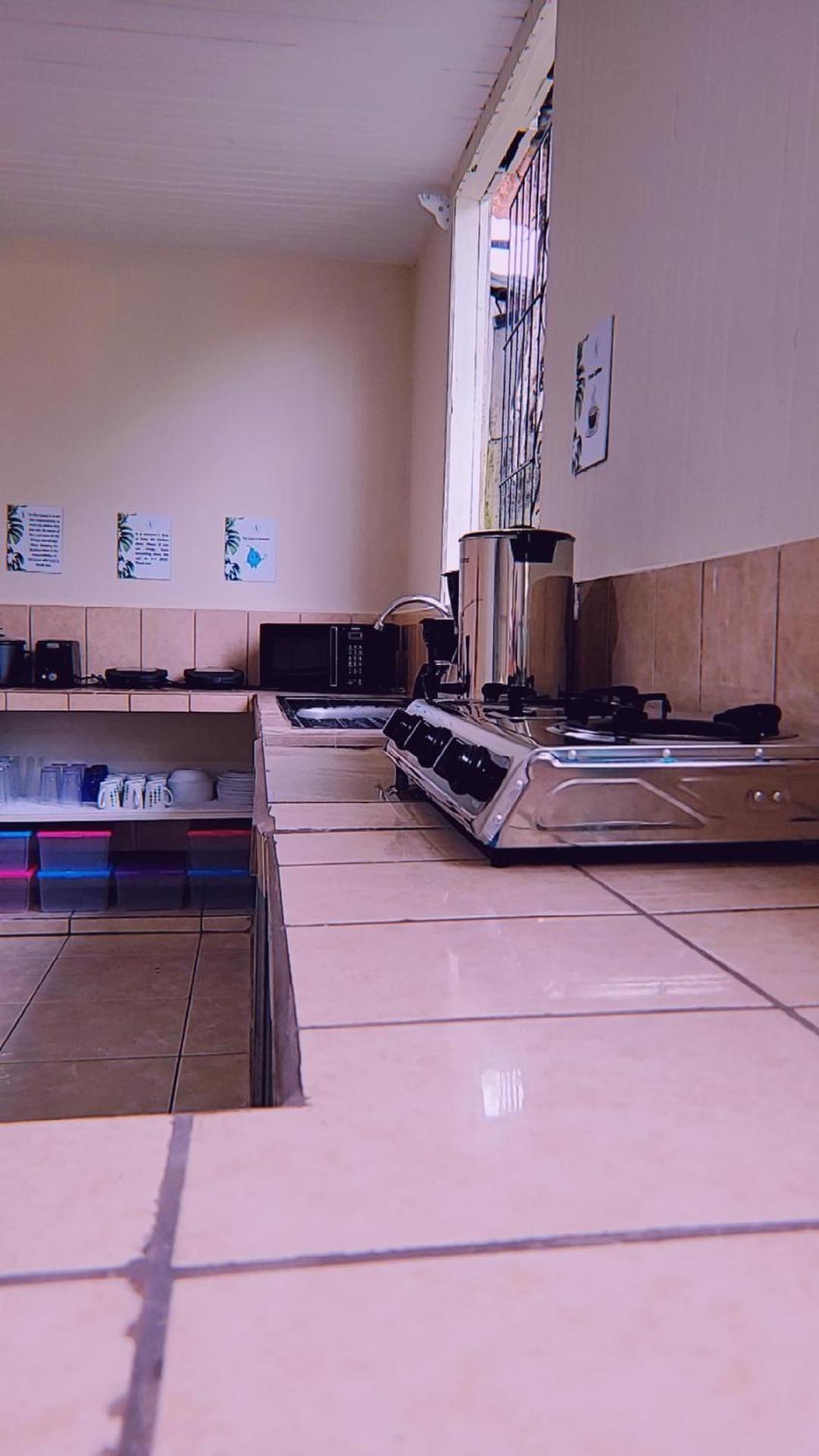 Alpha Arenal Hostel La Fortuna Εξωτερικό φωτογραφία
